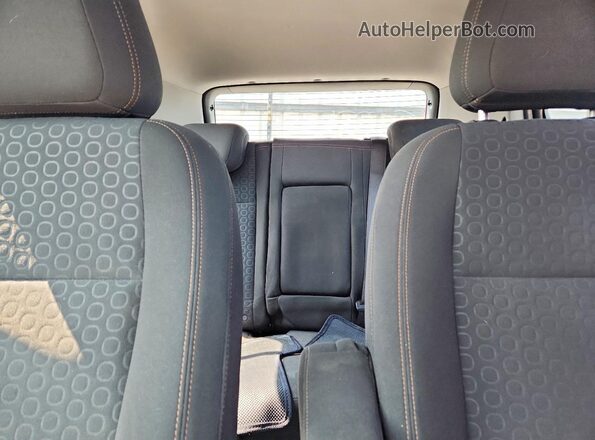 KL7CJKSB1LB332717 2020 CHEVROLET TRAX Черный Вид задних сидений