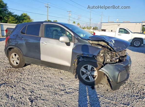KL7CJKSB1MB306779 2021 CHEVROLET TRAX Gray Delantero derecho