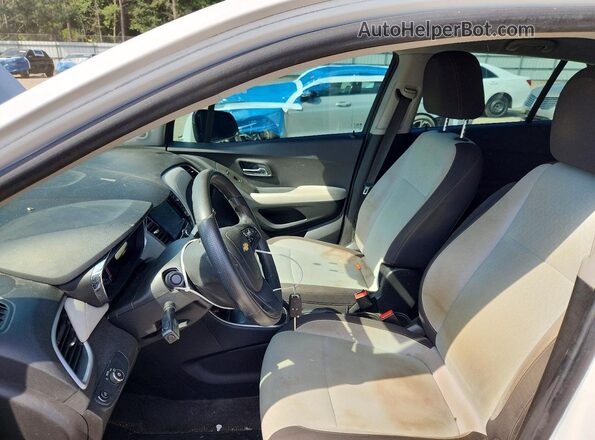 KL7CJKSB3HB055964 2017 CHEVROLET TRAX White Vista del salpicadero