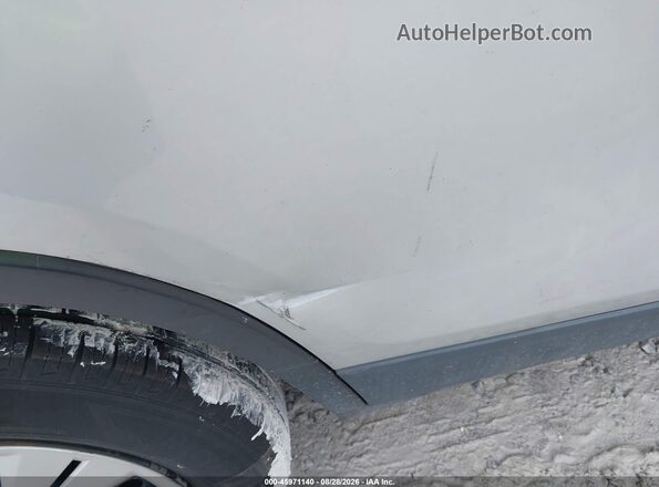 KL7CJKSB3HB203482 2017 CHEVROLET TRAX Silver Vista frontal
