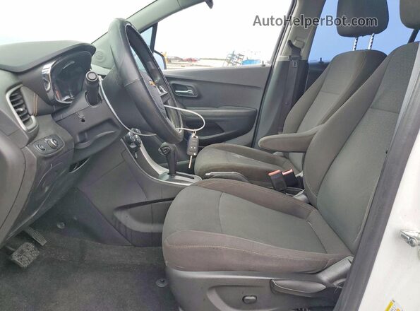 KL7CJKSB4HB203071 2017 CHEVROLET TRAX White Vista interior delantera