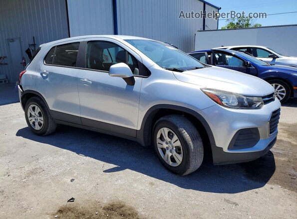 KL7CJKSB5HB063810 2017 CHEVROLET TRAX Silver Առջևի աջ