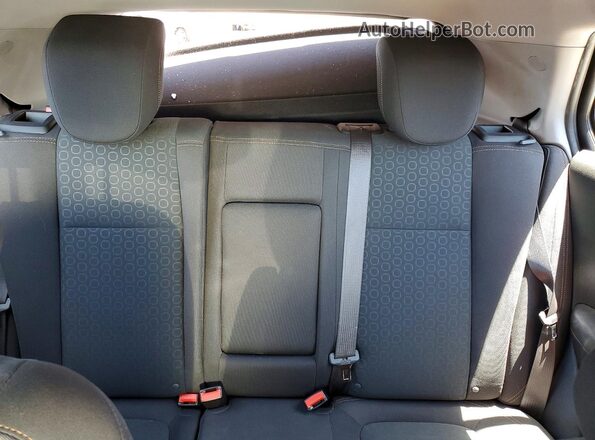 KL7CJKSB5HB063810 2017 CHEVROLET TRAX Silver Հետևի նստատեղերի տեսք