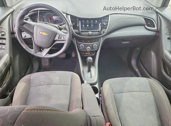 KL7CJKSB5JB721745 2018 CHEVROLET TRAX White Առջևի վահանակի տեսք