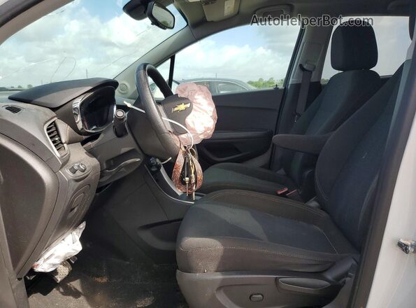 KL7CJKSB8LB063907 2020 CHEVROLET TRAX White Widok wnętrza z przodu
