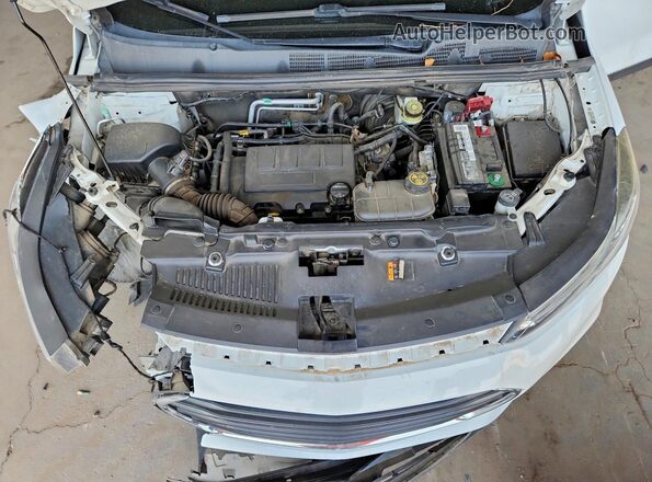 KL7CJKSB8LB317731 2020 CHEVROLET TRAX Белый Вид подкапотного пространства