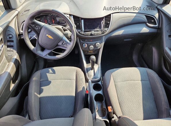 KL7CJKSBXLB017494 2020 CHEVROLET TRAX Silver წინა პანელის ხედი