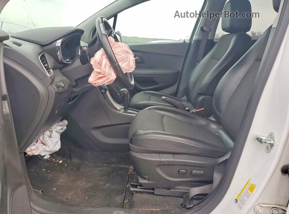 KL7CJLSB0LB064491 2020 CHEVROLET TRAX White Սալոնի դիմացի տեսք