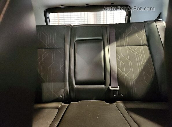 KL7CJLSB1HB223638 2017 CHEVROLET TRAX White Rear seats view