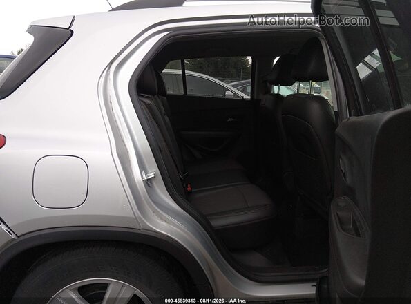 KL7CJLSB1KB960443 2019 CHEVROLET TRAX Silver VIN კოდის სტიკერის ხედი