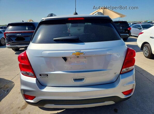 KL7CJLSB2KB871500 2019 CHEVROLET TRAX Серебряный Вид сзади
