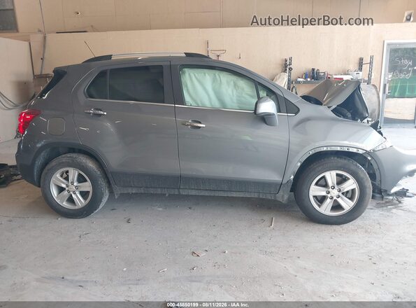 KL7CJLSB2KB878253 2019 CHEVROLET TRAX Gray Սալոնի 360 աստիճան տեսք