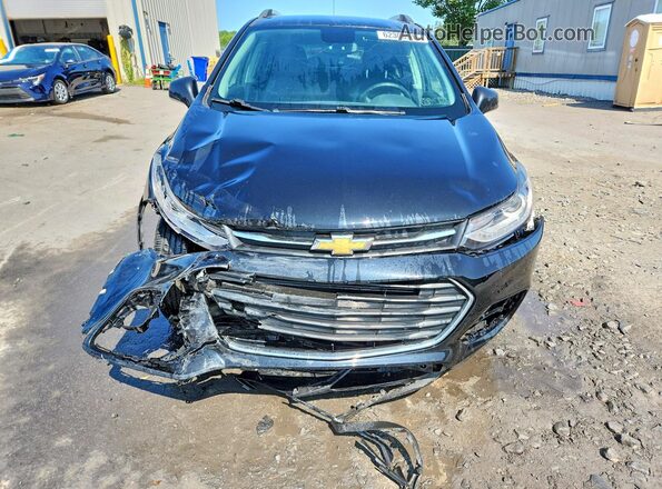 KL7CJLSB2LB006379 2020 CHEVROLET TRAX Black Front view