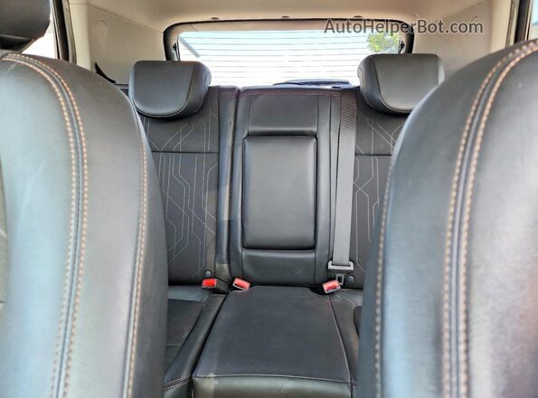 KL7CJLSB2LB006379 2020 CHEVROLET TRAX Black Rear seats view