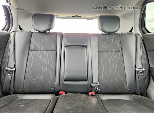 KL7CJLSB2MB320938 2021 CHEVROLET TRAX White Հետևի նստատեղերի տեսք