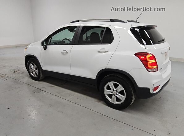 KL7CJLSB2MB347024 2021 CHEVROLET TRAX White 