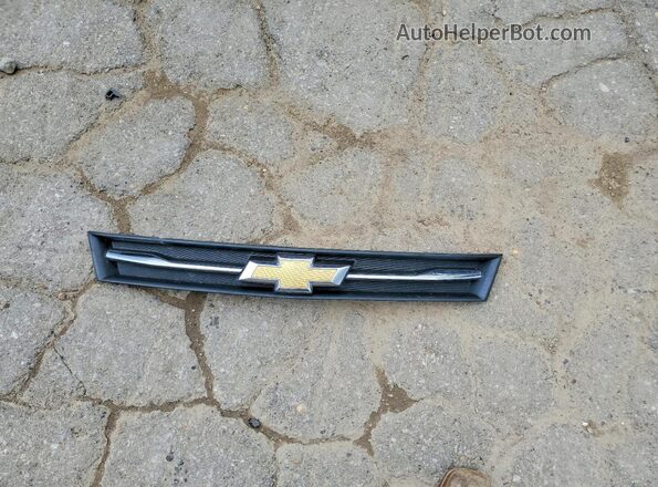 KL7CJLSB3JB644329 2018 CHEVROLET TRAX Серебряный Вид подкапотного пространства