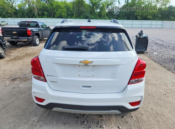 KL7CJLSB3MB304988 2021 CHEVROLET TRAX White Rear view