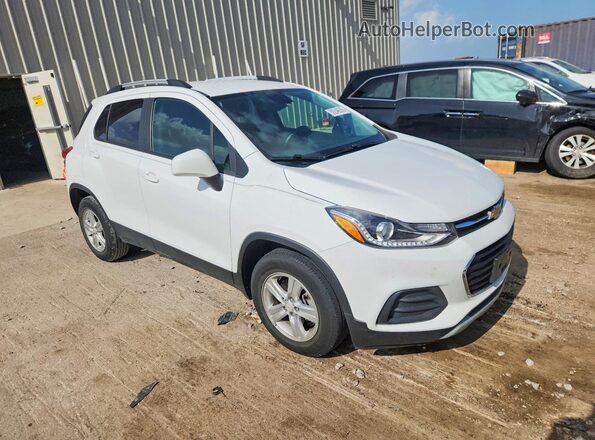 KL7CJLSB3MB304988 2021 CHEVROLET TRAX White Front right