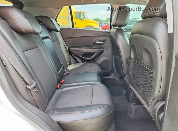 KL7CJLSB4HB197696 2017 CHEVROLET TRAX White Rear interior view