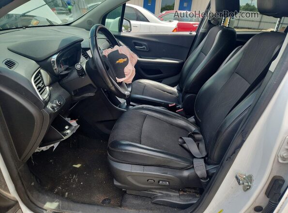 KL7CJLSB4KB960968 2019 CHEVROLET TRAX White Սալոնի դիմացի տեսք