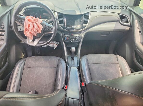 KL7CJLSB4KB960968 2019 CHEVROLET TRAX White Առջևի վահանակի տեսք
