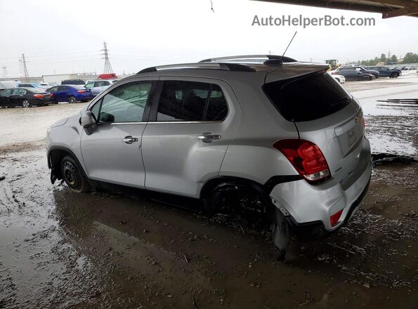 KL7CJLSB4LB024558 2020 CHEVROLET TRAX Серебряный Задняя левая четверть