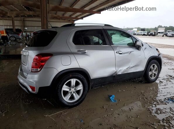 KL7CJLSB4LB024558 2020 CHEVROLET TRAX Серебряный Задняя правая четверть