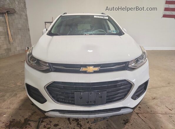 KL7CJLSB5HB228180 2017 CHEVROLET TRAX White Vista frontal