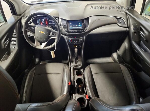 KL7CJLSB5HB228180 2017 CHEVROLET TRAX White Vista del salpicadero