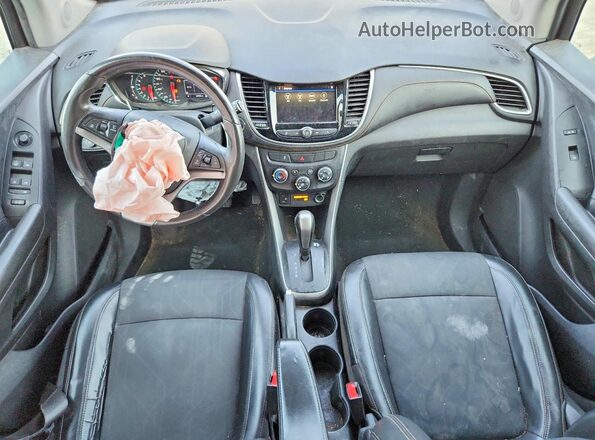 KL7CJLSB5MB307133 2021 CHEVROLET TRAX White Widok deski rozdzielczej