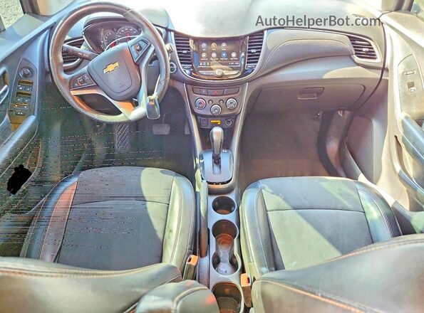 KL7CJLSB6JB508969 2018 CHEVROLET TRAX White წინა პანელის ხედი