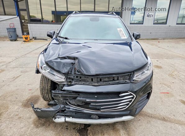 KL7CJLSB6MB318450 2021 CHEVROLET TRAX Black Widok z przodu