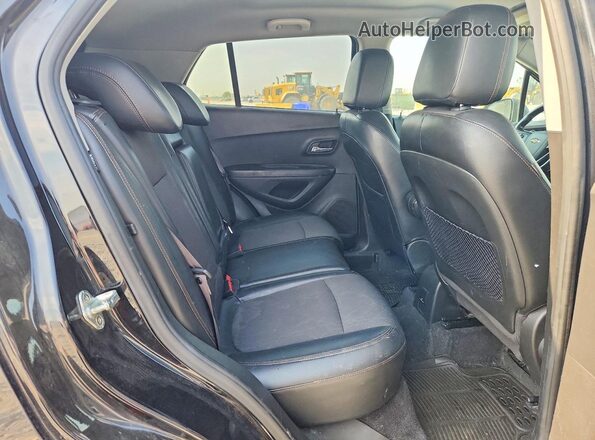 KL7CJLSB8KB748395 2019 CHEVROLET TRAX Черный Вид задней части салона