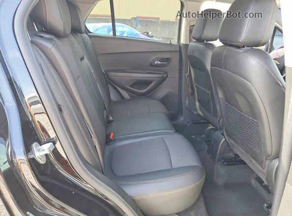 KL7CJLSB8MB336349 2021 CHEVROLET TRAX Black უკანა სავარძლების ხედი