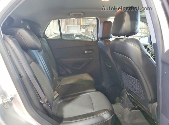 KL7CJLSB9KB777744 2019 CHEVROLET TRAX Silver Սալոնի հետևի տեսք