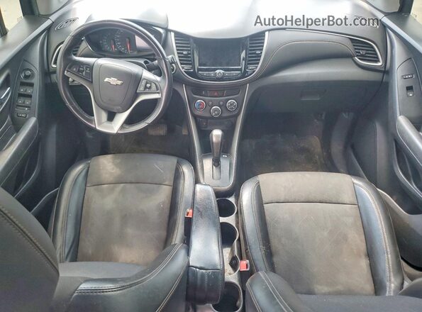 KL7CJLSB9KB954082 2019 CHEVROLET TRAX Черный Вид панели приборов
