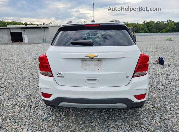 KL7CJLSBXJB707684 2018 CHEVROLET TRAX Белый Вид задней части салона