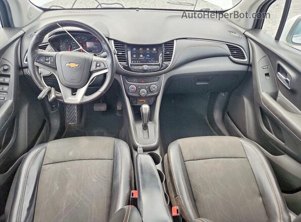 KL7CJLSBXJB707684 2018 CHEVROLET TRAX Белый 