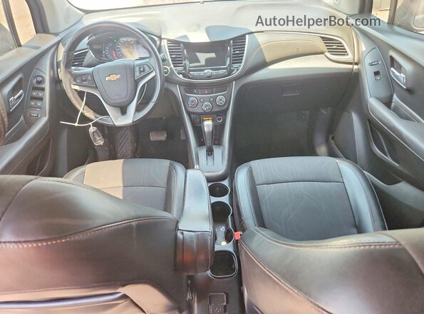 KL7CJLSBXKB721490 2019 CHEVROLET TRAX Black Vista del compartimento del motor