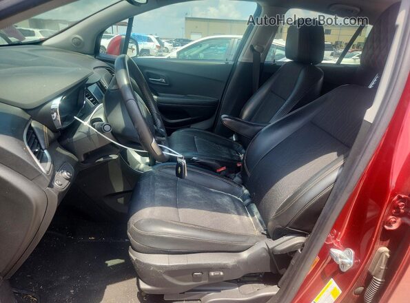 KL7CJLSBXMB331539 2021 CHEVROLET TRAX Red Widok wnętrza z przodu