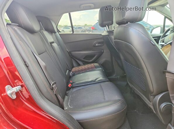 KL7CJLSBXMB331539 2021 CHEVROLET TRAX Red Widok tylnych siedzeń