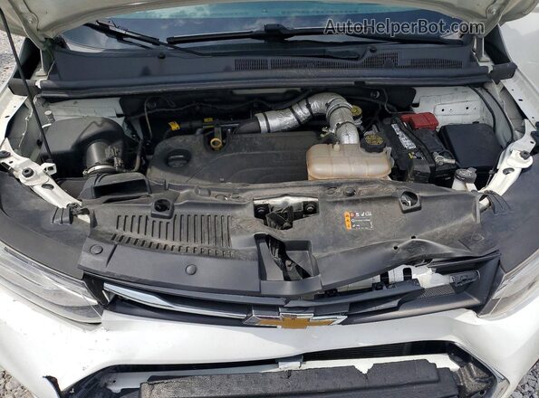 KL7CJLSM4NB508282 2022 CHEVROLET TRAX White Շարժիչի բաժամունքի տեսք