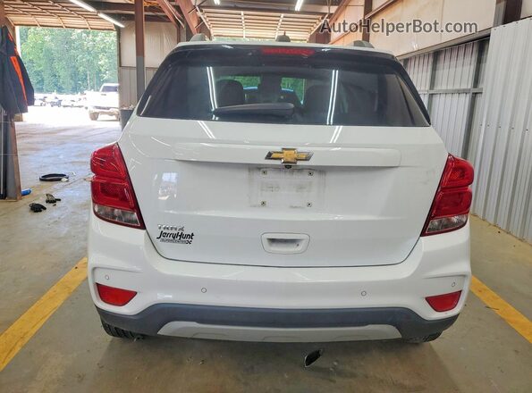 KL7CJLSMXMB375512 2021 CHEVROLET TRAX White Widok z tyłu