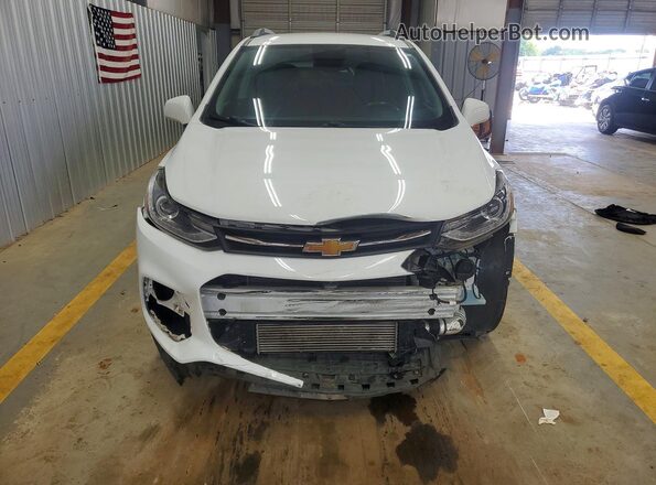 KL7CJLSMXMB375512 2021 CHEVROLET TRAX White Widok z przodu