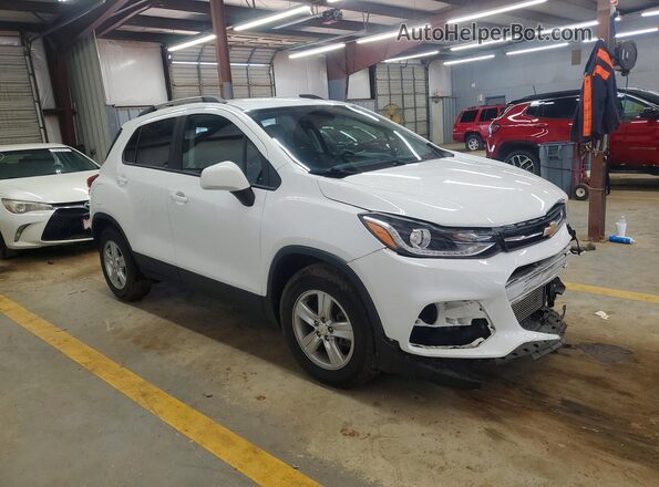 KL7CJLSMXMB375512 2021 CHEVROLET TRAX White Przód prawy