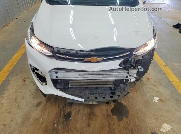 KL7CJLSMXMB375512 2021 CHEVROLET TRAX White Widok wnętrza z tyłu