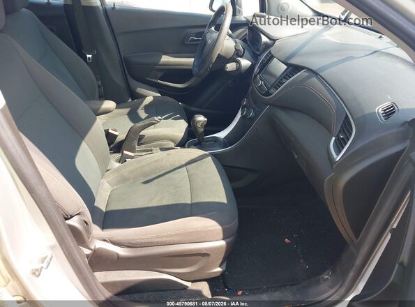 KL7CJNSB0HB139869 2017 CHEVROLET TRAX Silver წინა სალონის ხედი