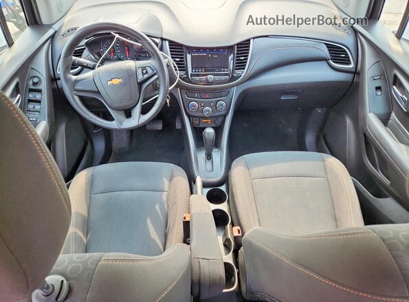 KL7CJNSB0JB698828 2018 CHEVROLET TRAX White Widok deski rozdzielczej