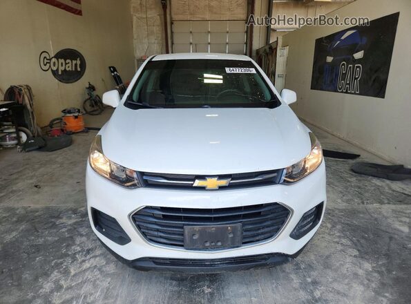 KL7CJNSB3JB717209 2018 CHEVROLET TRAX Белый Вид спереди